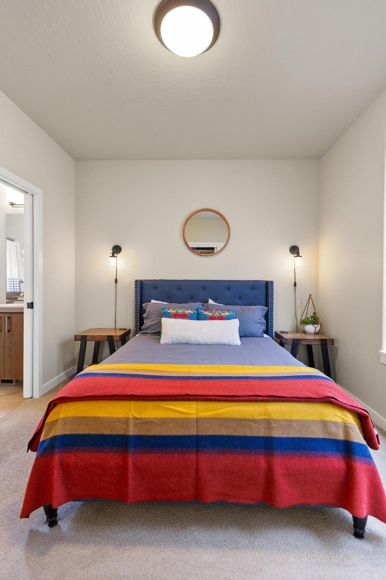 Вилла The Pendleton - Walkable - Arcade Loft - Modern- Light & Bright Юджин Экстерьер фото